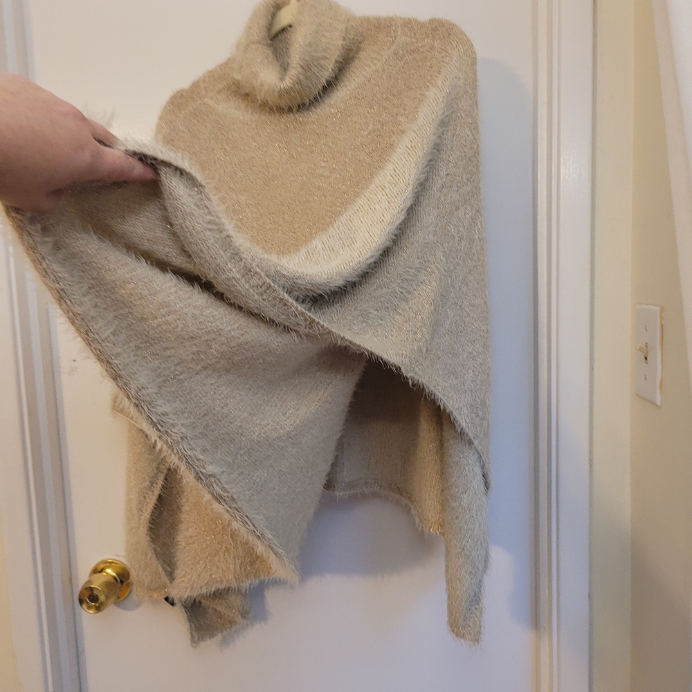 NEW Anthropologie Gold sweater cape - Picture 7 of 9